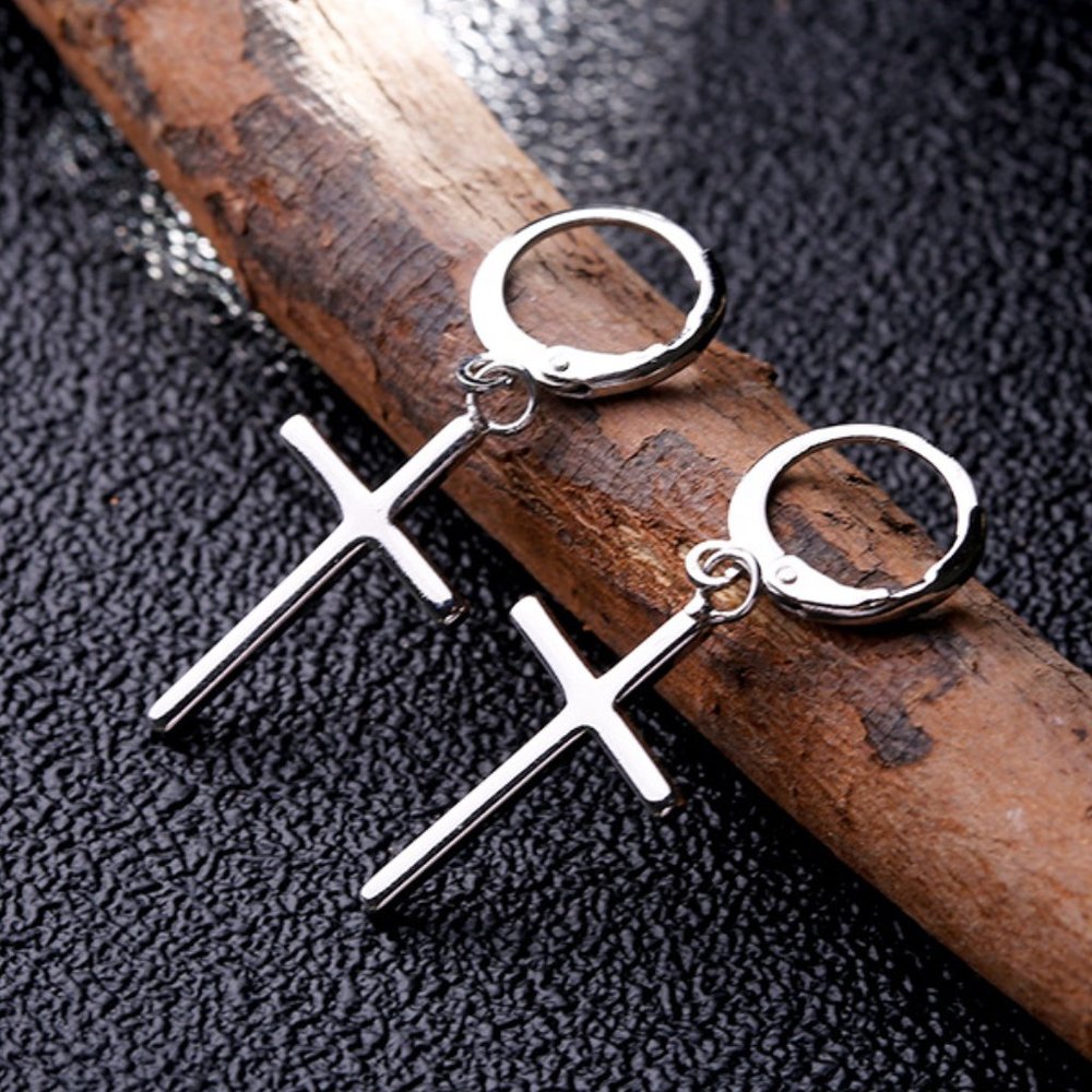 💙Sterling Silver Cross Huggies